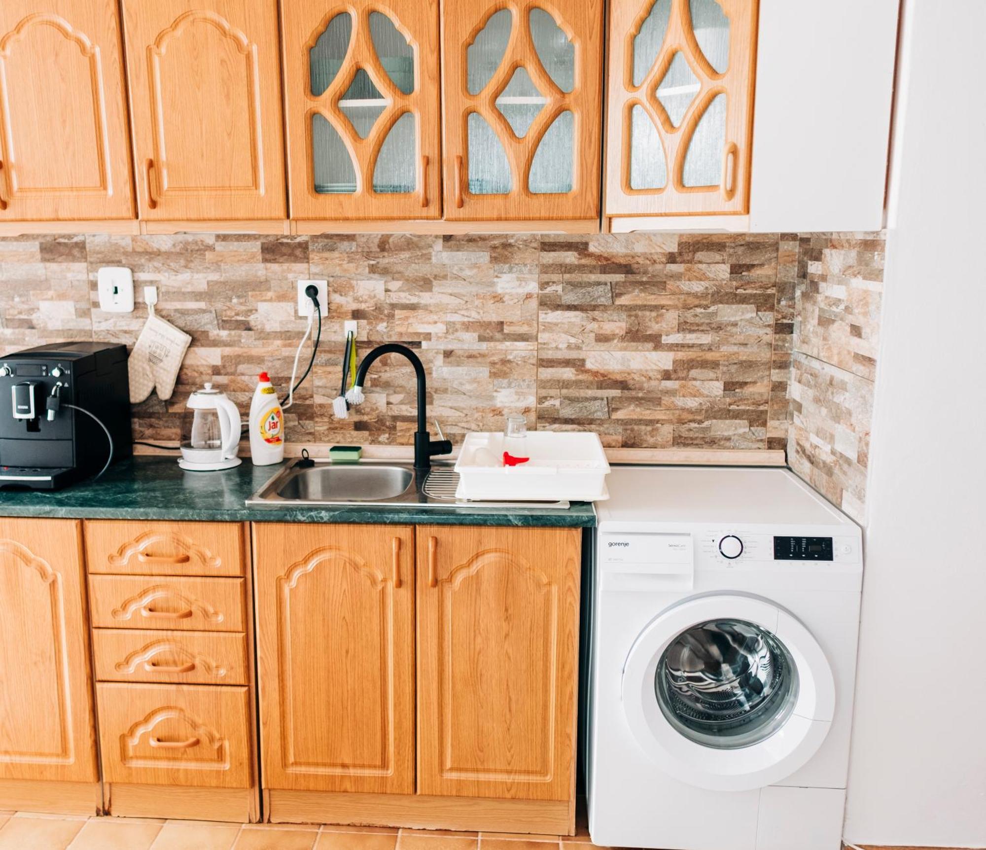 Castle Village Apartment Krasnohorske Podhradie Экстерьер фото